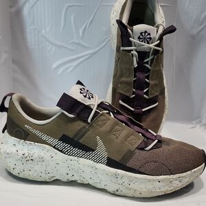 Nike Crater Impact Lightweight Sneakers in Green Size 10.5